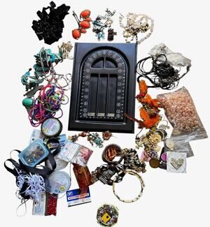 5.8 LB Jewelry Craft Lot Beads Necklaces Charms Findings Repair Repurpose Mixed